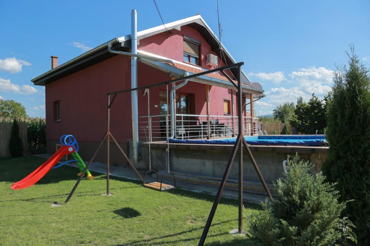 Vila Viktori Пирот Экстерьер фото